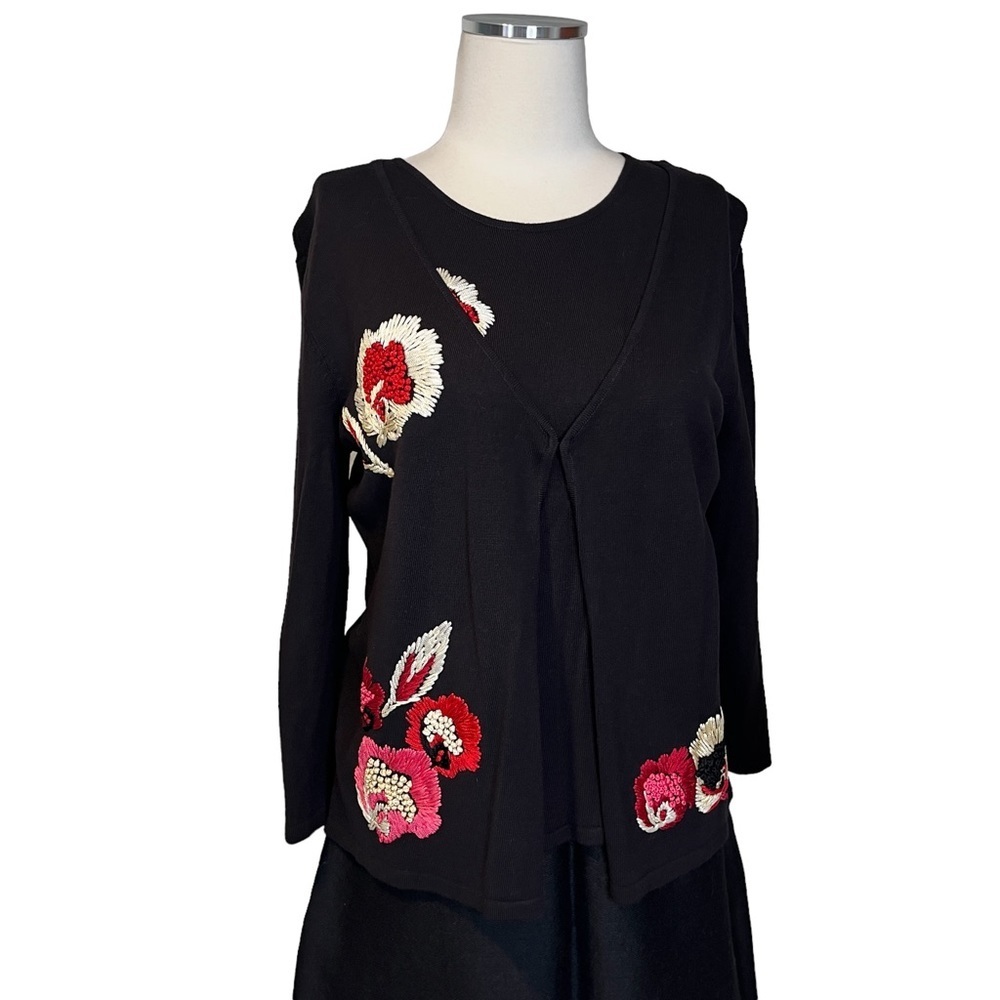 🌟EUC🌟2-Piece Nouveau Embroidered Floral Sweater Set Sz S/M - Picture 6 of 11